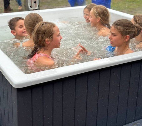 Купель Фурако Polar Spa ELITE QUATTRO 180 квадратная с интегрированной печью для 4 человек (термососна светлая) фото  фото - 11